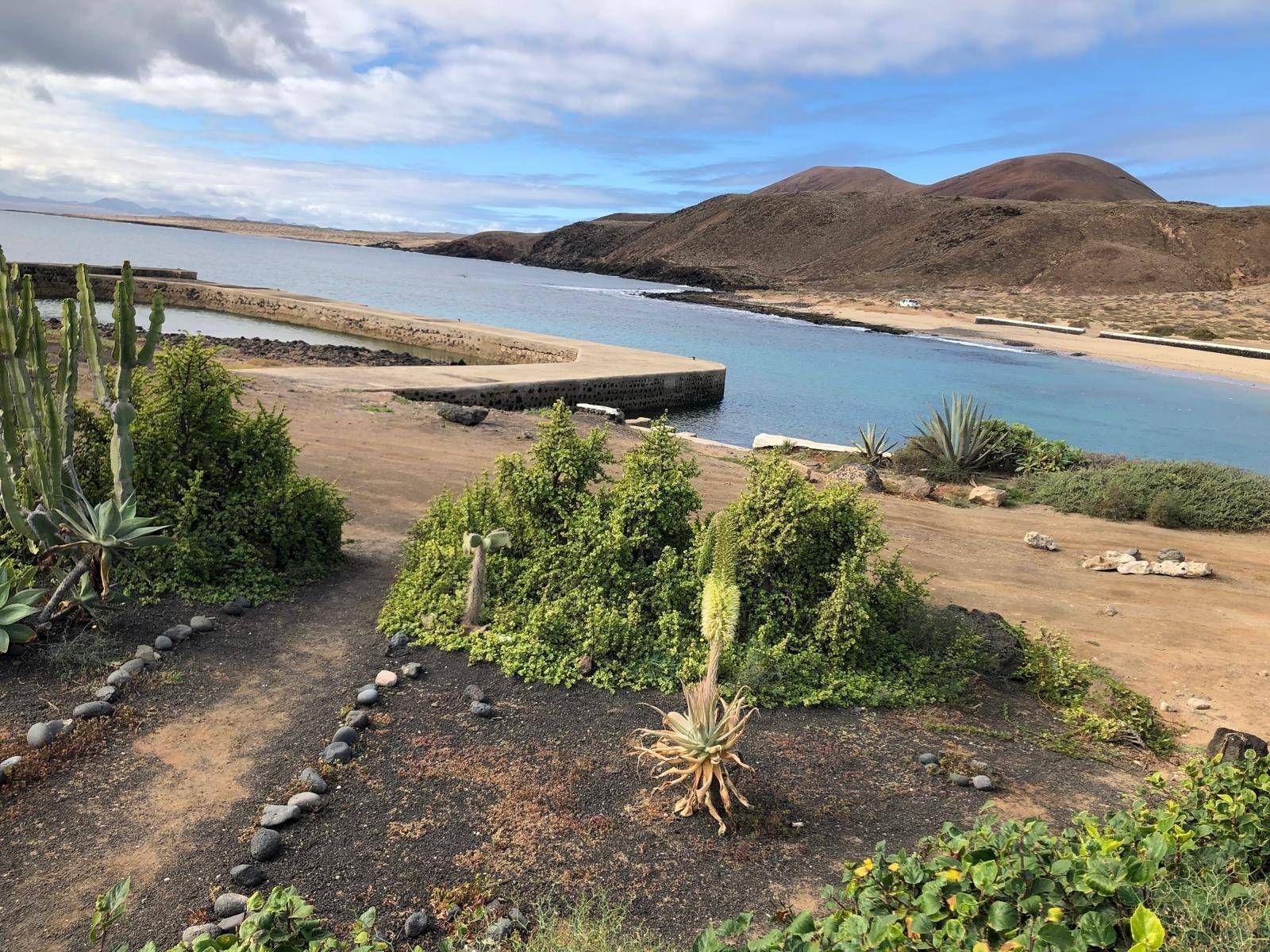 Vista exterior de Casa o xalet en venda en Teguise amb Jardí privat i Terrassa