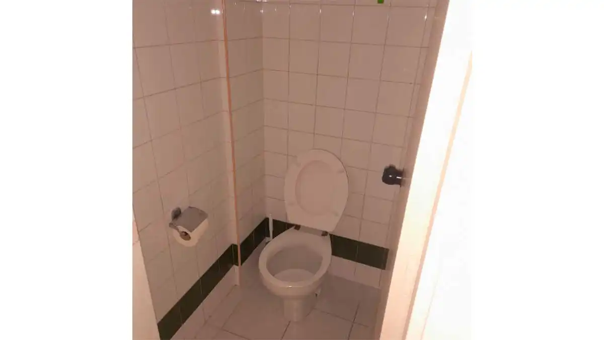 Badezimmer von Geschaftsraum zum Verkauf in Barakaldo 