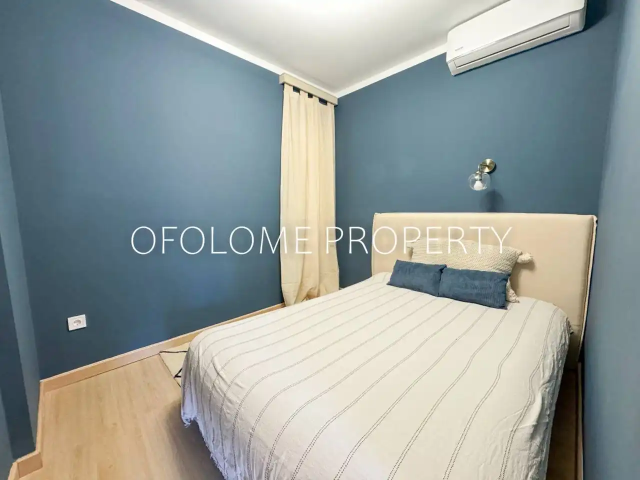 Bedroom of Flat for sale in Barcelona  with Air Conditioner, Heating and Parquet flooring
