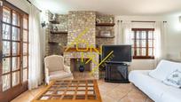 Living room of House or chalet for sale in Santa Oliva  with Air Conditioner, Heating and Private garden