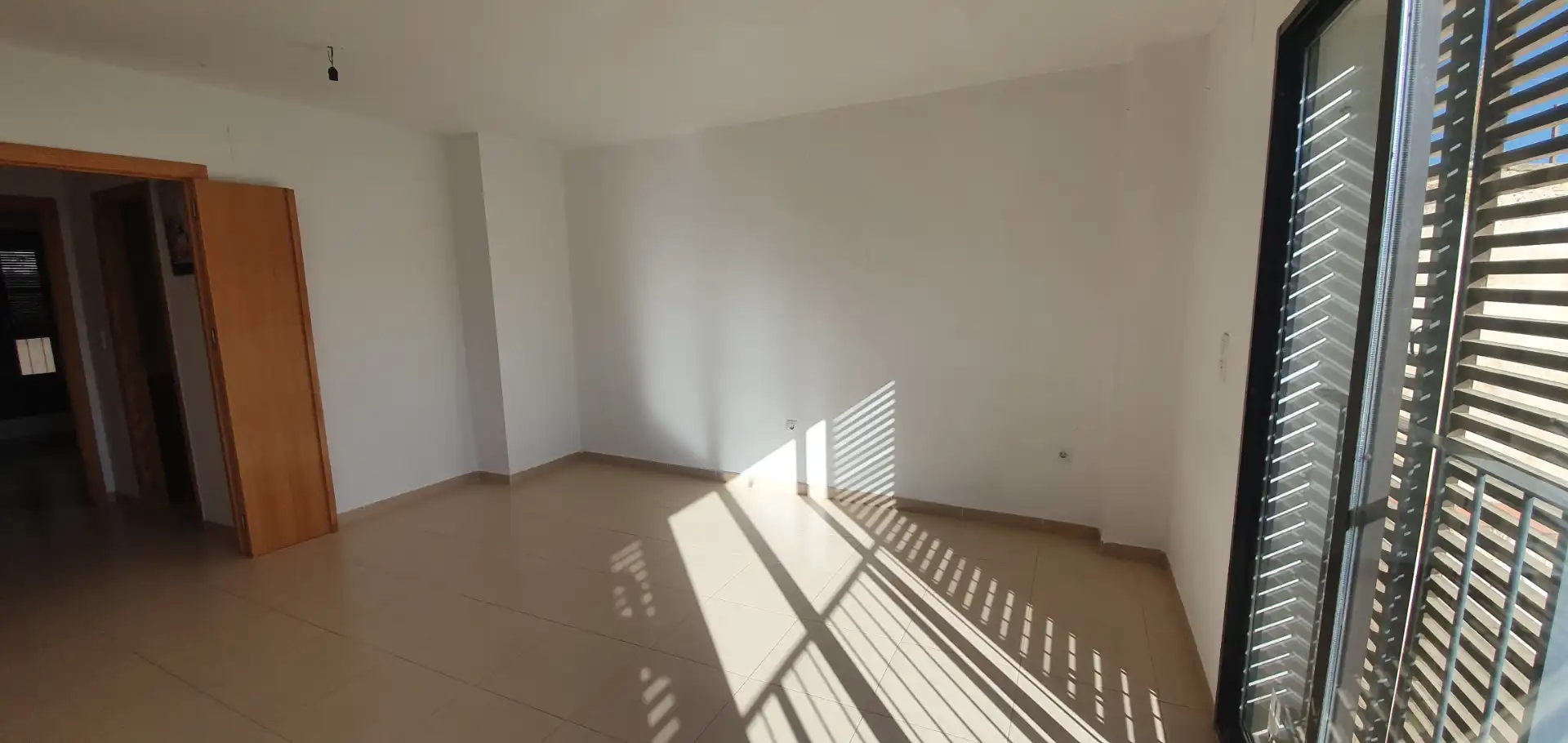 Flat for sale in Calle Santo Cristo de Limpias 21, imagen 2