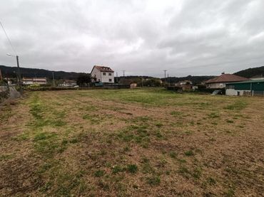 Terrenys i solars en venda a Calle Lérez 1