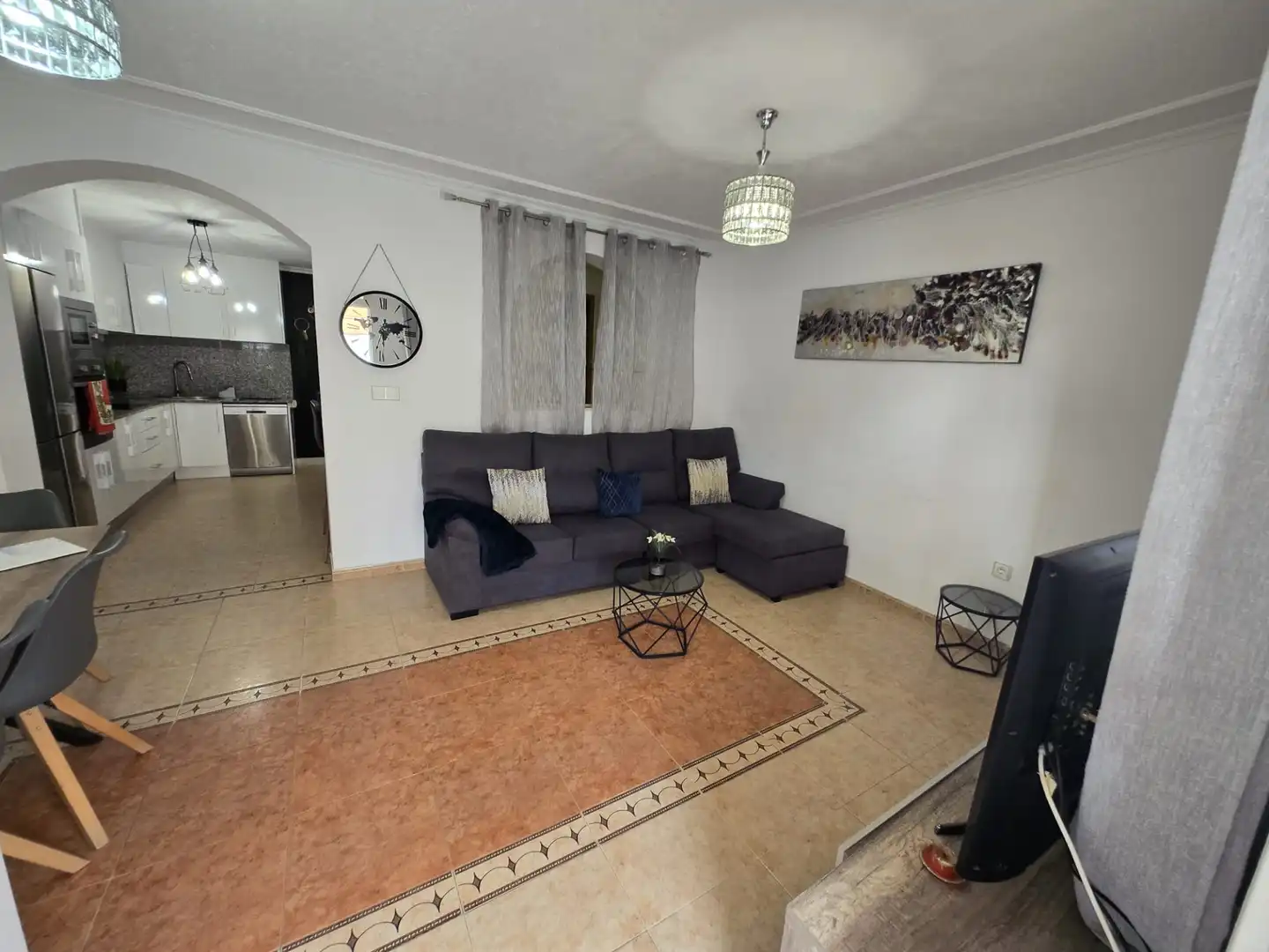 Casa bifamiliare con terrazza in vendita a Calle de las Azucenas 744, imagen 3