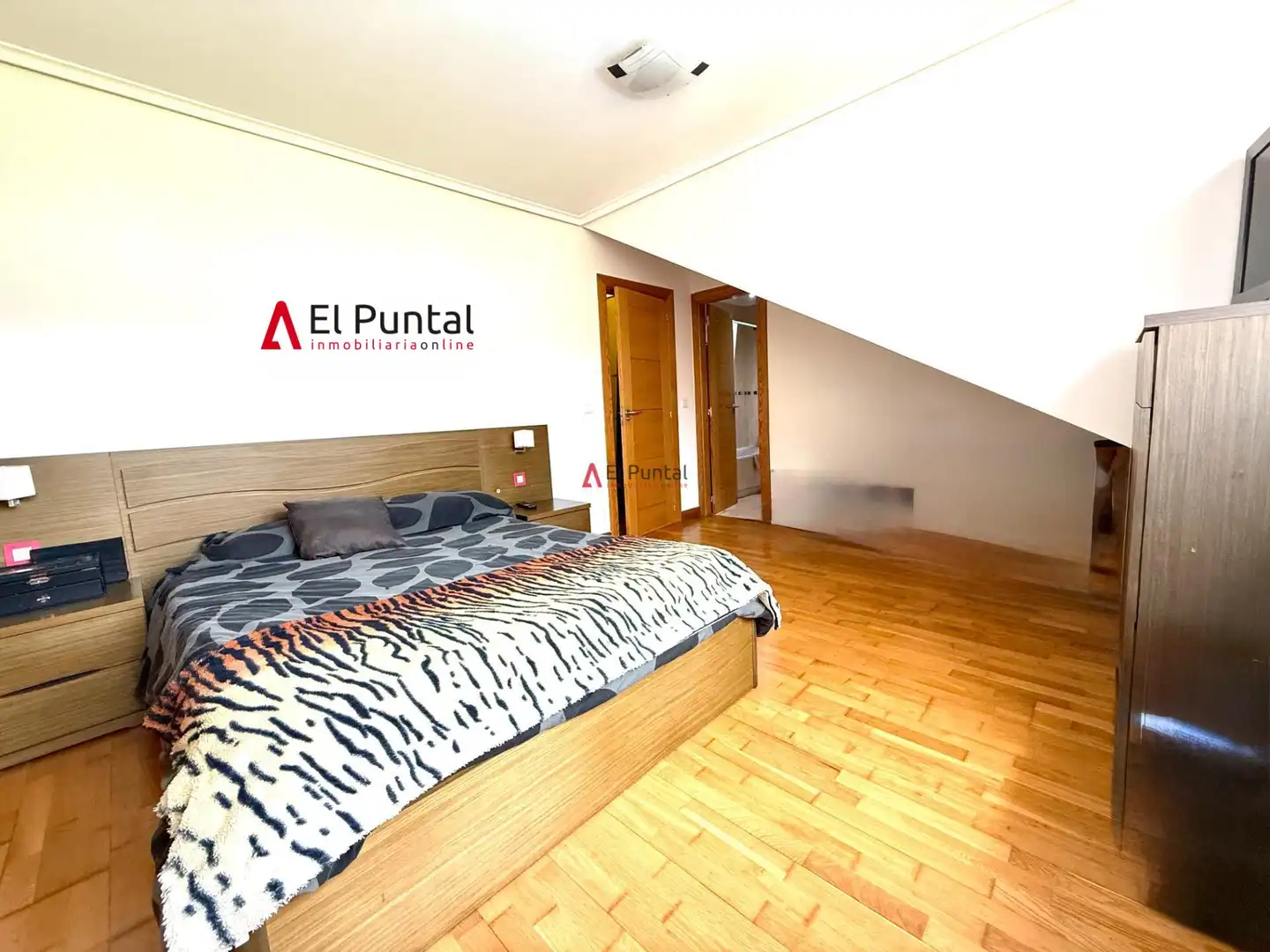 Schlafzimmer von Maisonette zum Verkauf in Piélagos mit Heizung, Parkett und Abstellraum
