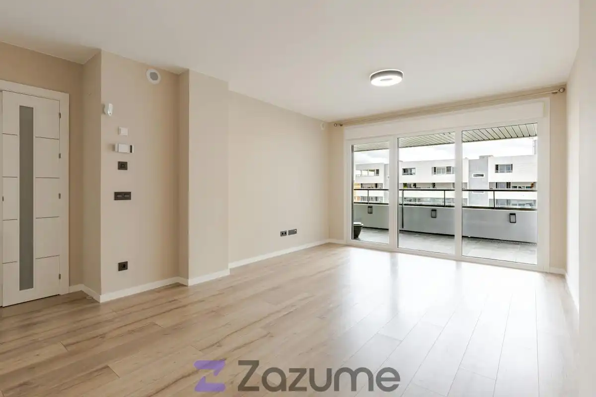 Flat with lift to rent in C. María Moliner, imagen 3