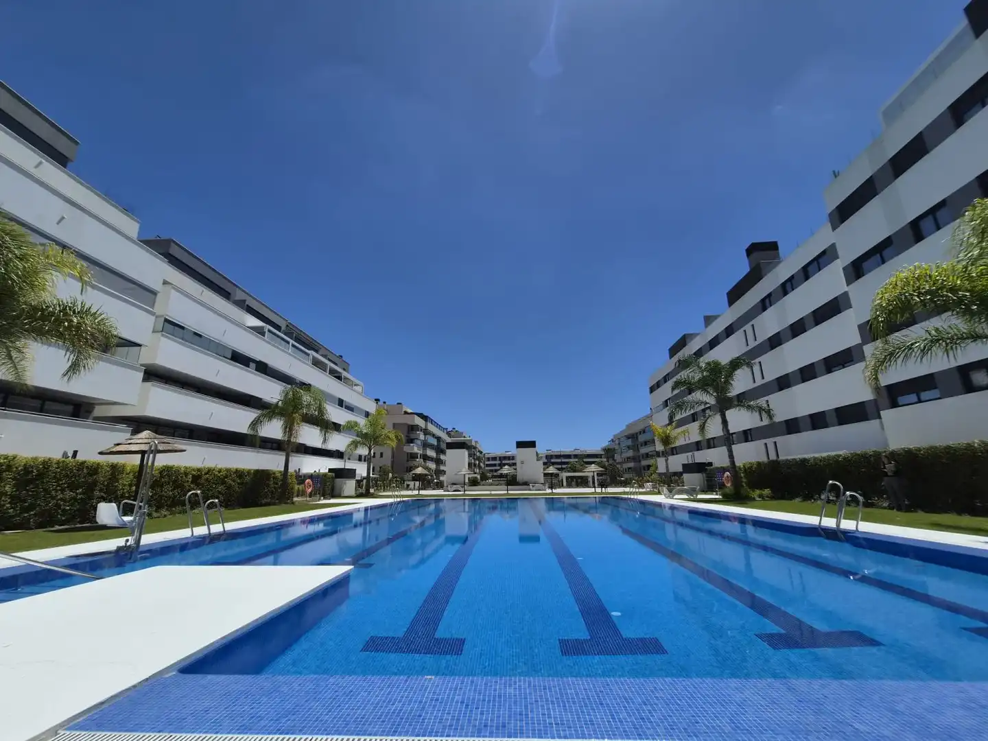 Schwimmbecken von Dachboden zum Verkauf in Torremolinos mit Klimaanlage, Heizung und Terrasse