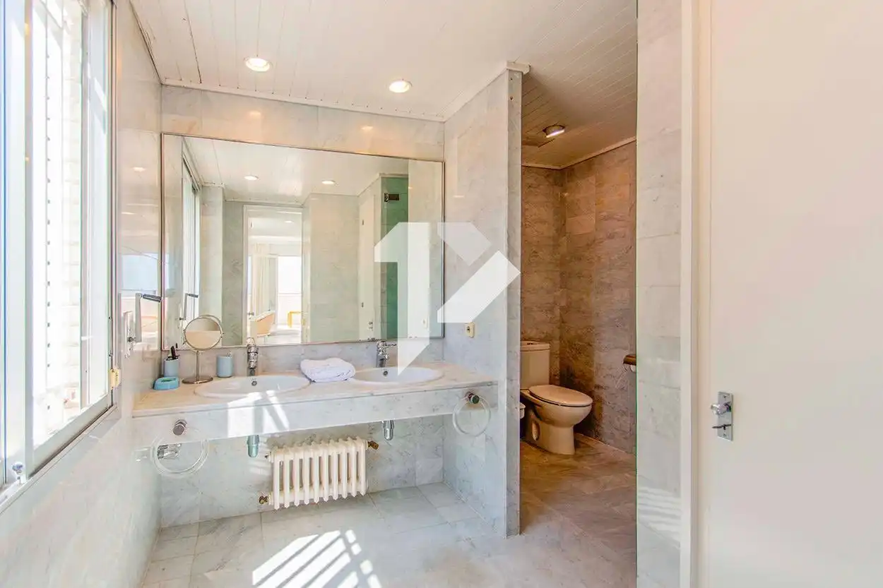 Bathroom of Houses for sale in Castelldefels  with Private garden, Terrace and Community pool