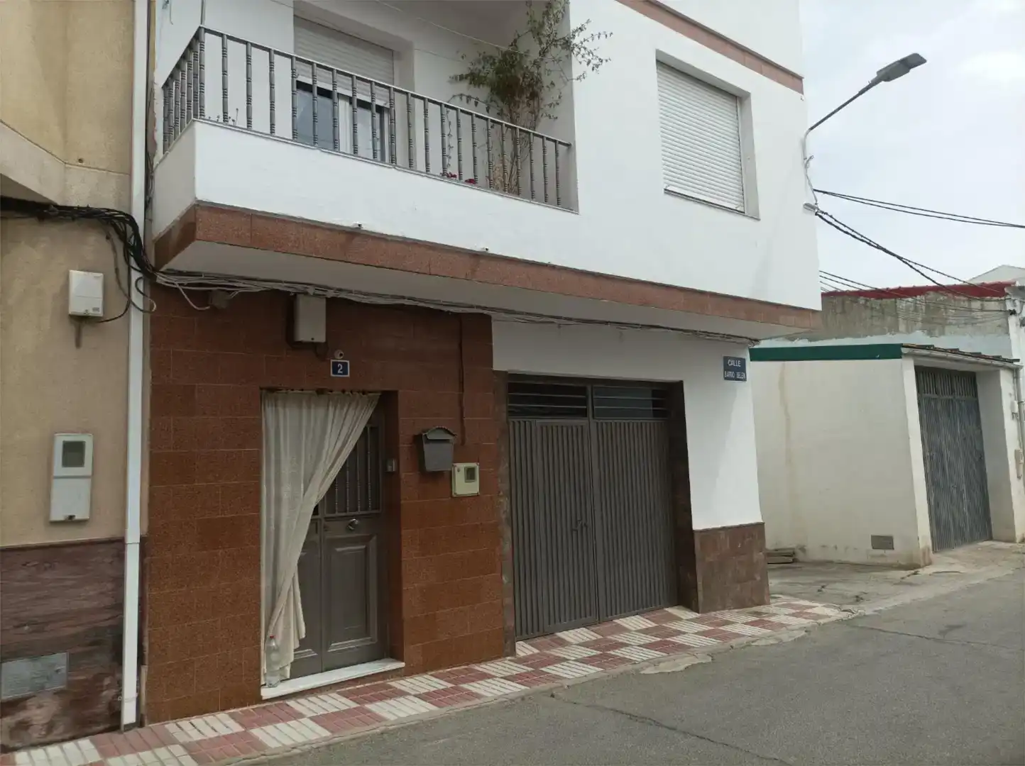 Vista exterior de Casa adosada en venda en Noalejo amb Aire condicionat, Jardí privat i Traster