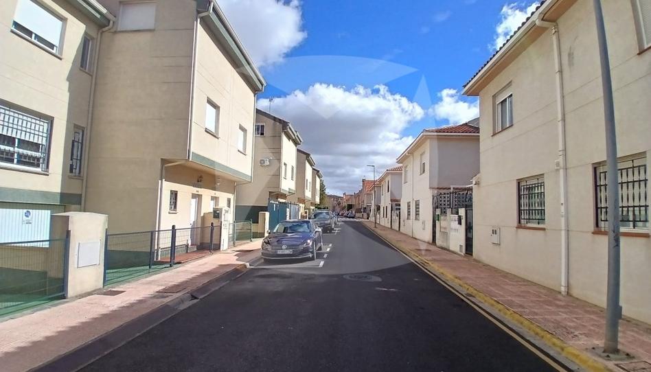 Foto 1 de Casa adosada de lloguer a Calle Castillo de Zalamea de la Serena, Avenida Elvas, Badajoz
