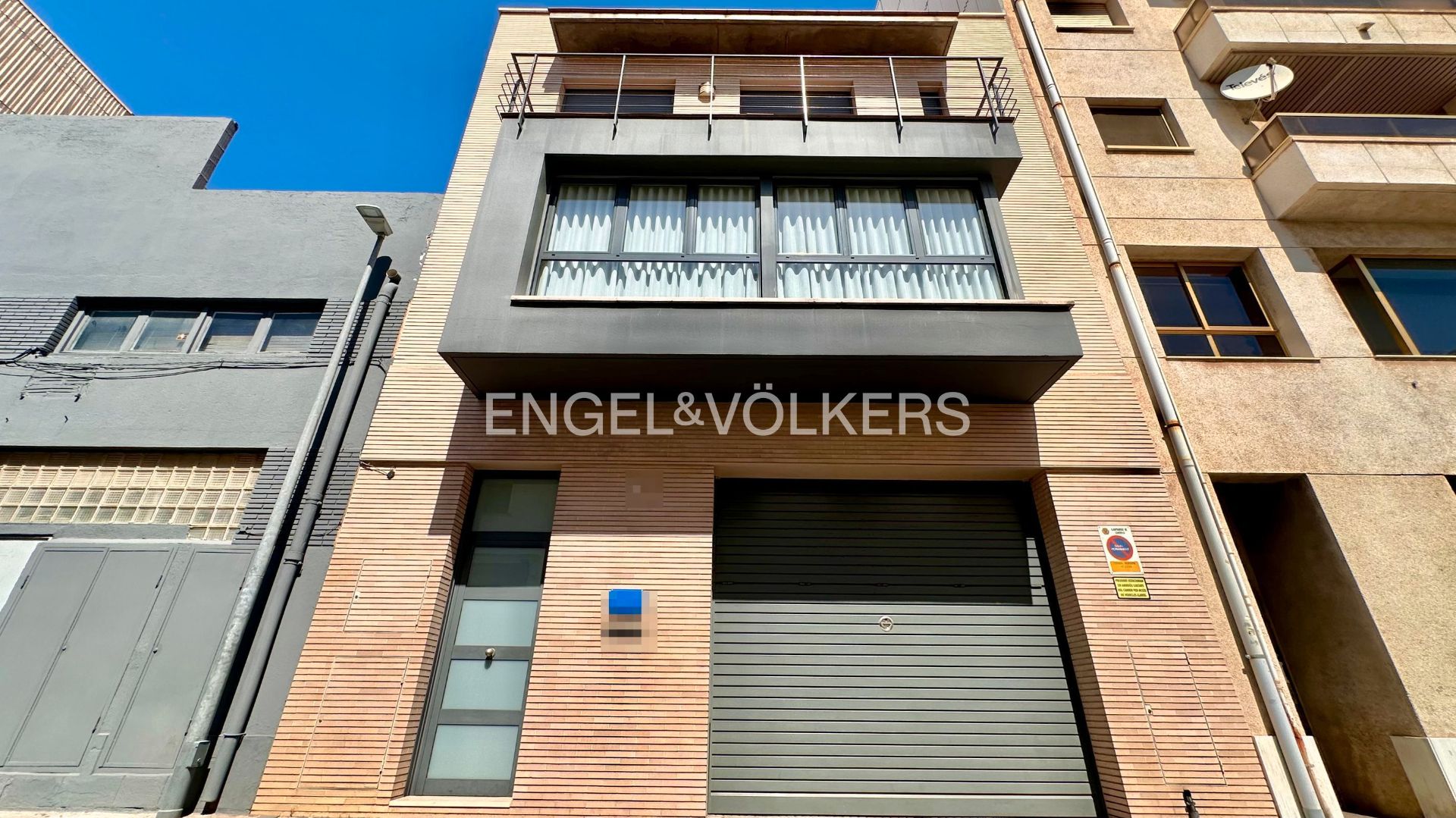 Exterior view of Single-family semi-detached for sale in Cambrils  with Air Conditioner, Heating and Terrace