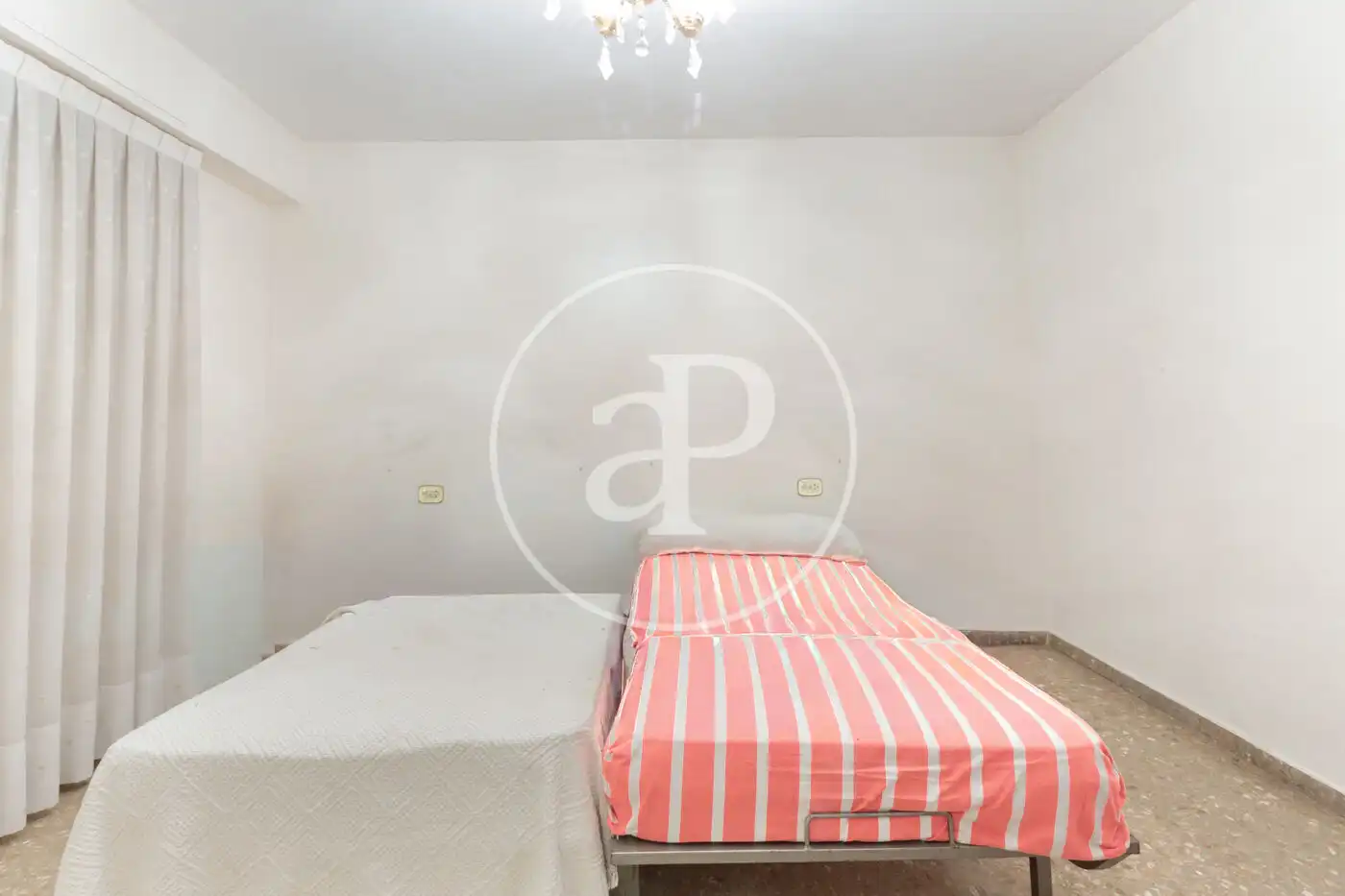 Flat for sale in Av. de Suècia, Mestalla