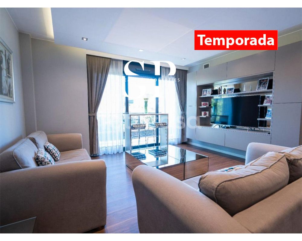 Sala d'estar de Pis de lloguer en  Barcelona Capital amb Aire condicionat, Parquet i Traster