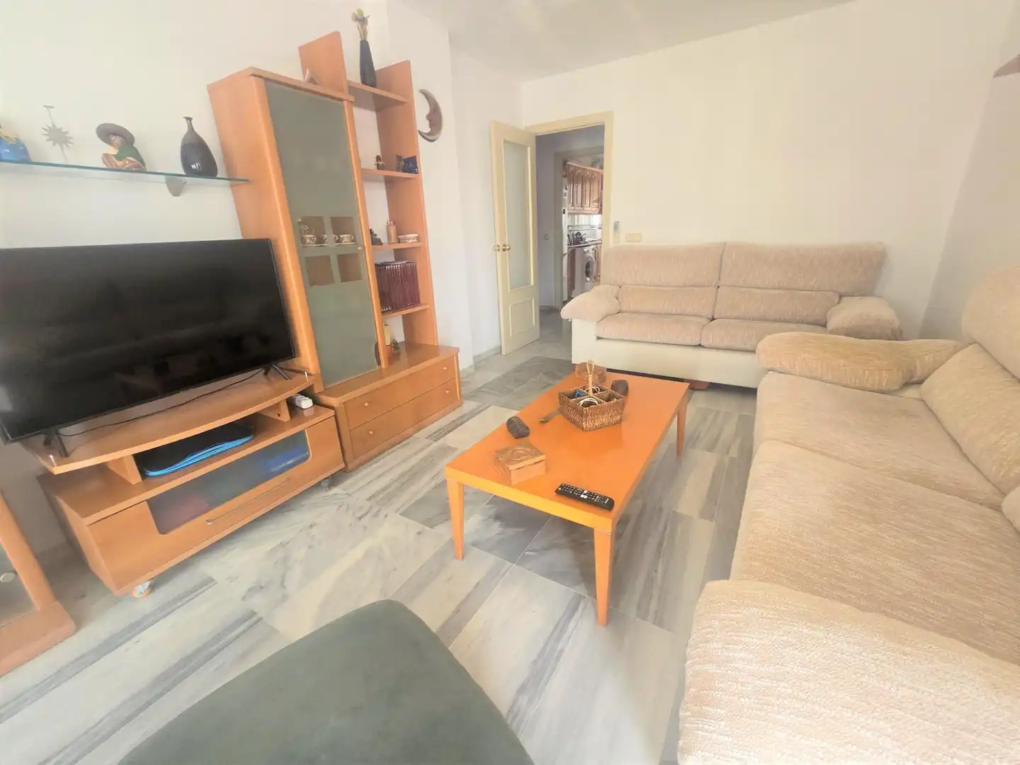 Sala d'estar de Pis en venda en Torremolinos amb Aire condicionat, Terrassa i Traster