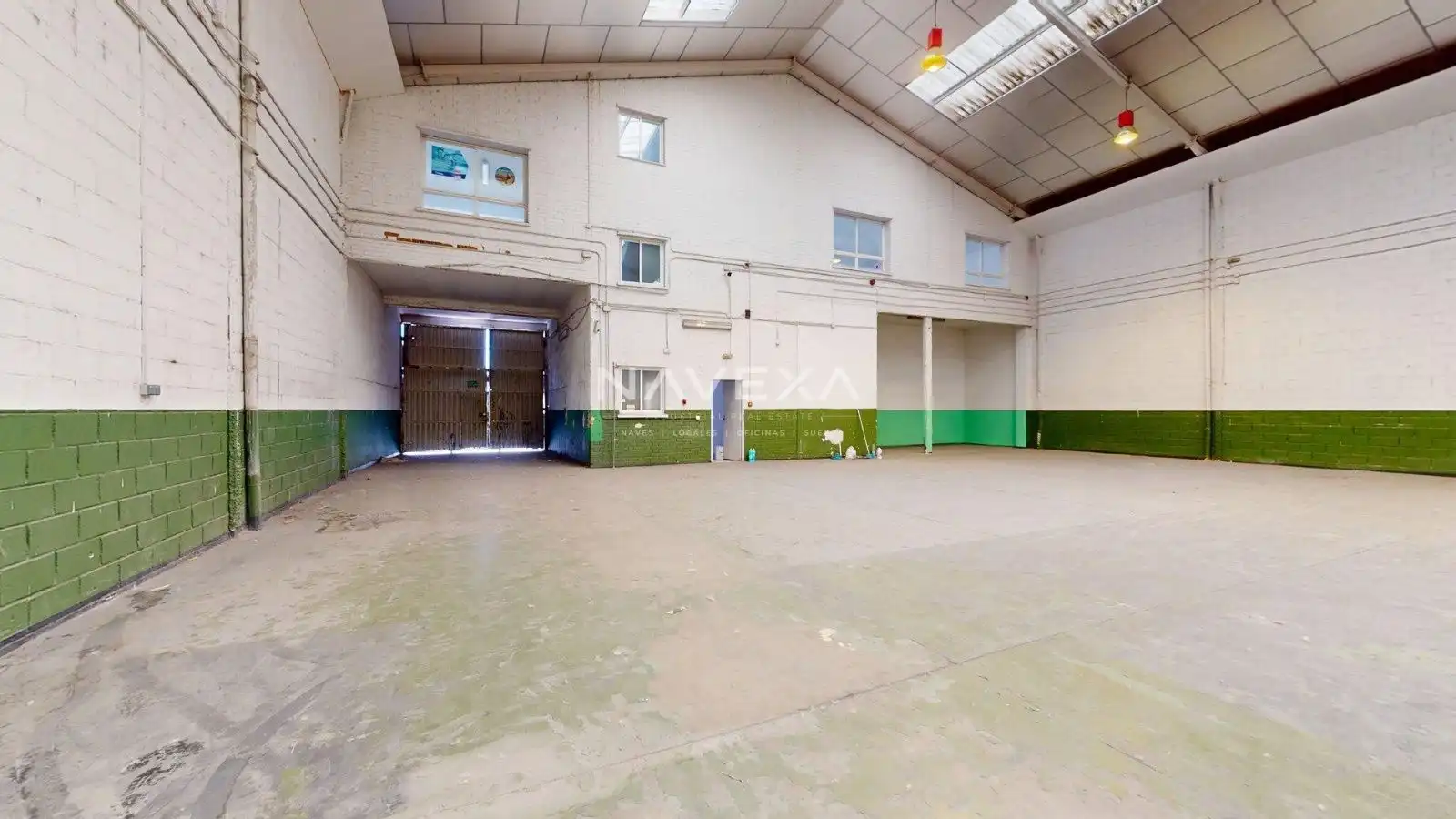 Industrial building to rent in Fundidores