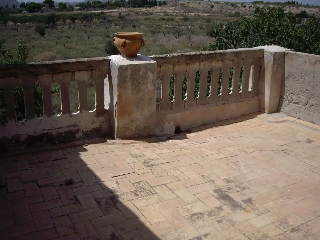 Terrassa de Finca rústica en venda en Alicante / Alacant amb Jardí privat, Terrassa i Traster