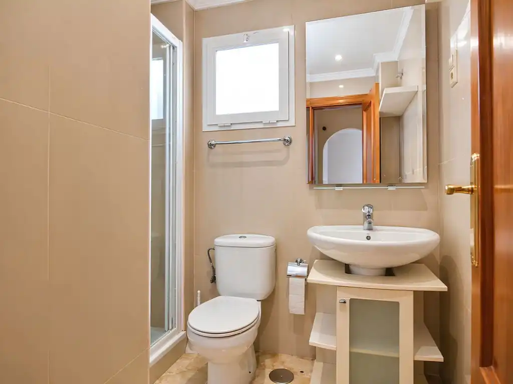 Badezimmer von Wohnung zum Verkauf in Mijas mit Klimaanlage, Möbliert und Ofen