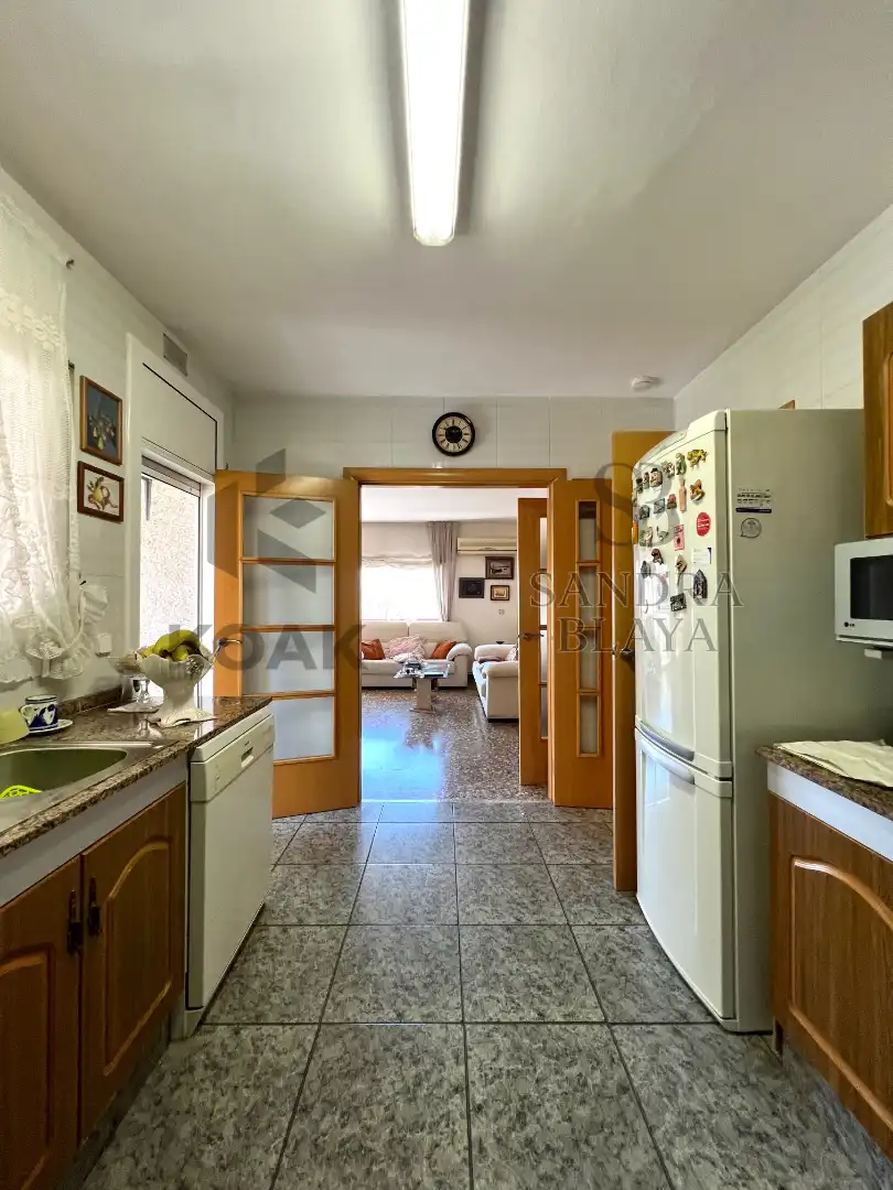 Cuina de Pis en venda en Vilanova i la Geltrú amb Aire condicionat, Calefacció i Terrassa