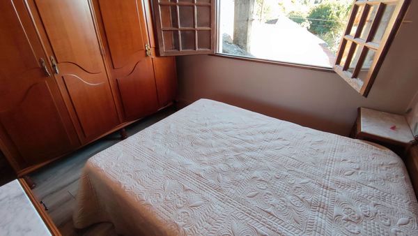 Dormitori de Casa o xalet en venda en A Cañiza   amb Calefacció, Jardí privat i Terrassa