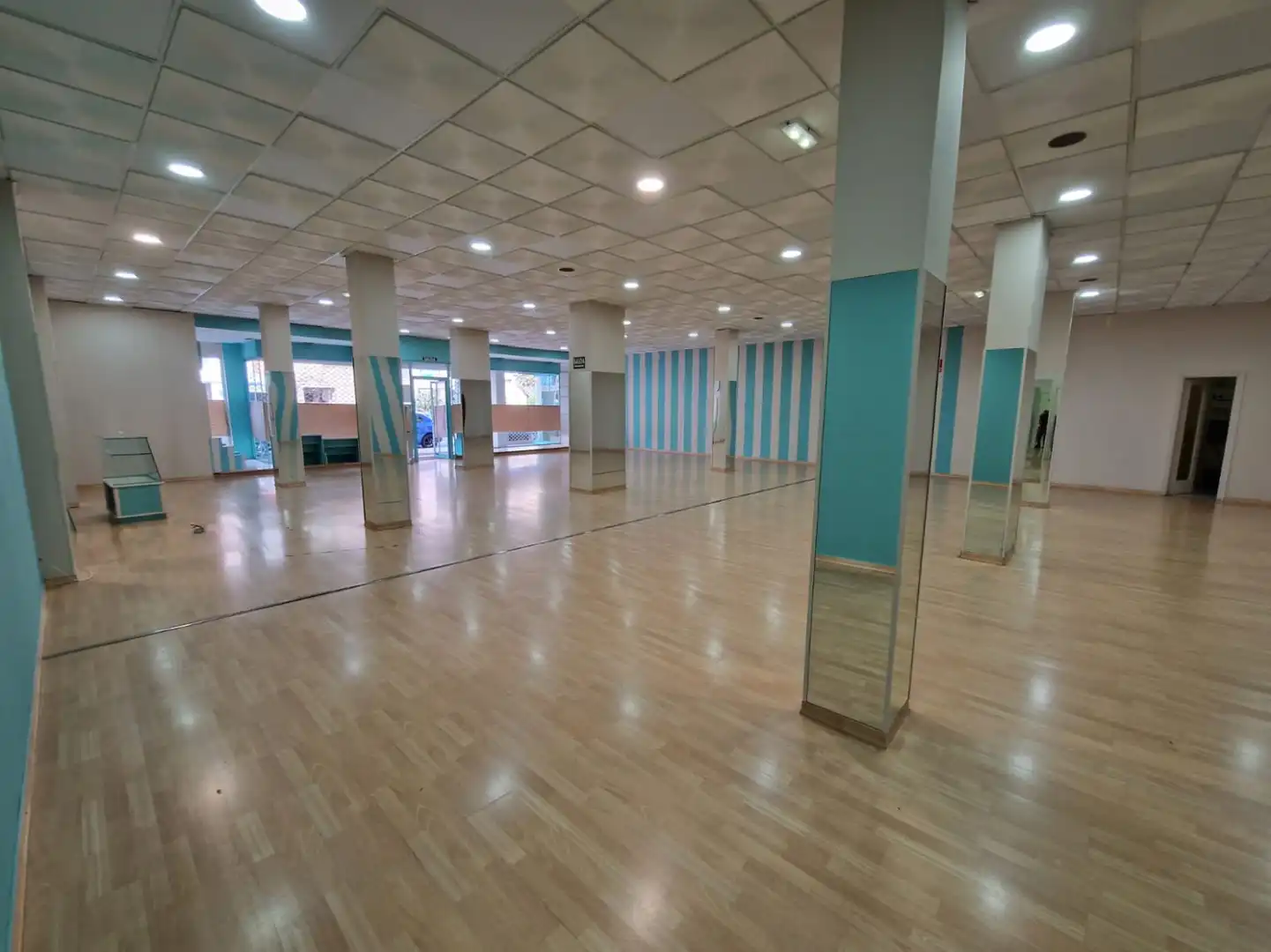 Business premises to rent in Piedras Blancas - CASTILLO DE GAUZON, imagen 2