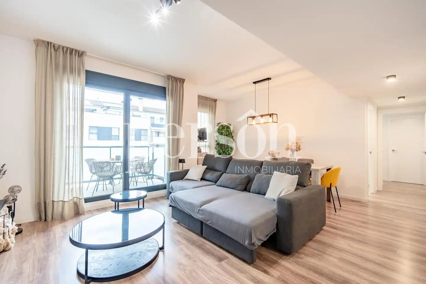 Living room of Duplexes for sale in La Pobla de Vallbona  with Air Conditioner, Heating and Terrace