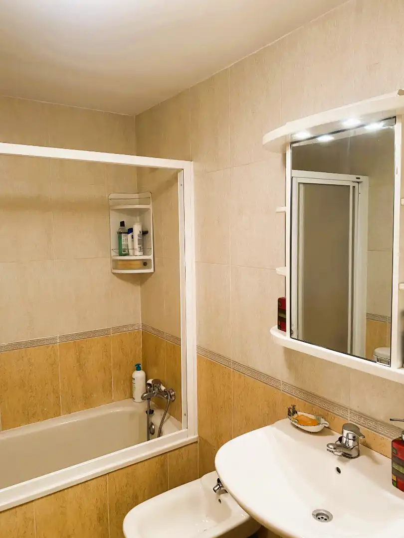 Bathroom of Flat for sale in Avilés  with Heating, Parquet flooring and Storage room