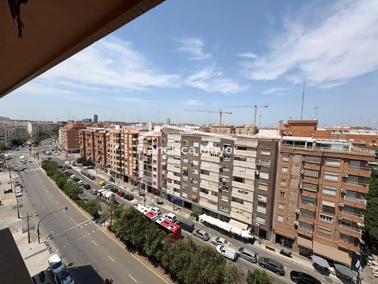 Vista exterior de Piso en venta en Valencia con Aire acondicionado, Amueblado y Piscina comunitaria