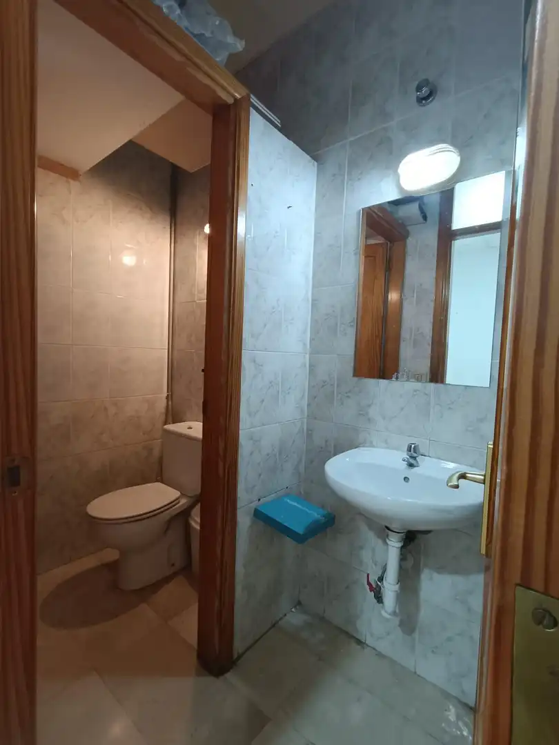Bany de Local de lloguer en Telde
