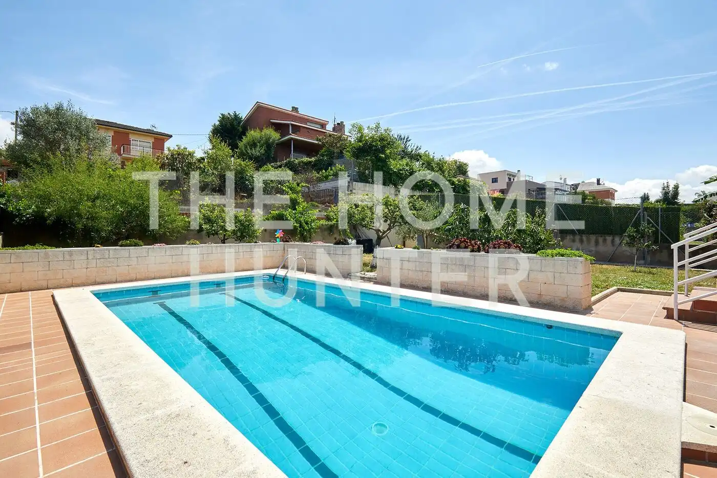 Swimming pool of Houses for sale in Barcelona  with Air Conditioner, Heating and Private garden