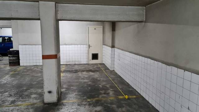 Garaje en Venta en Cirilo Amoros en El Pla del Remei