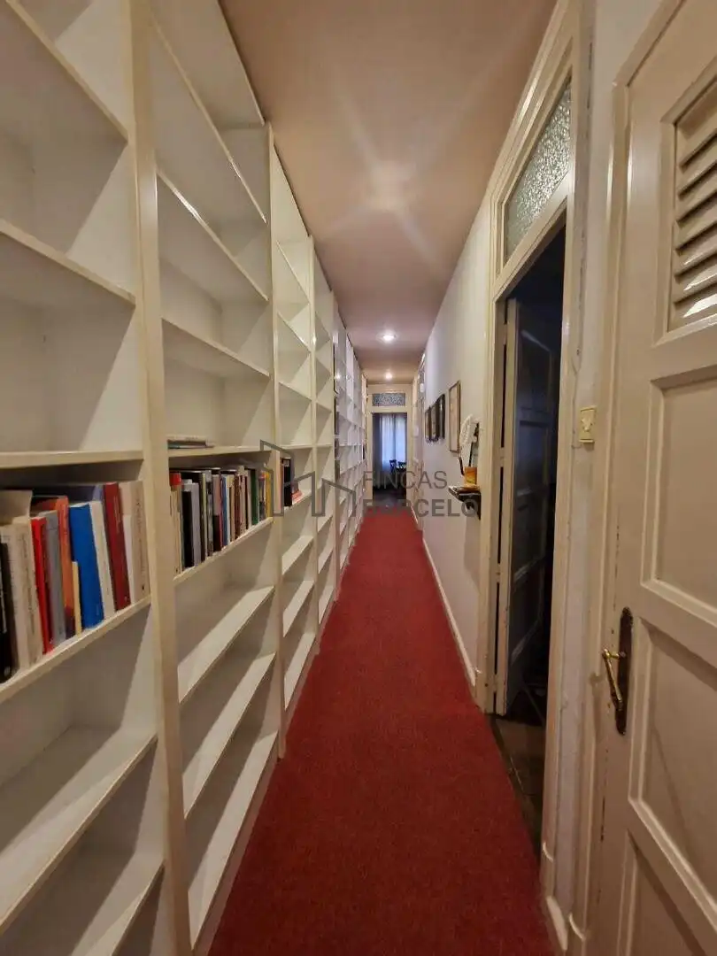 Flat for sale in Paseo Constitución - Las Damas