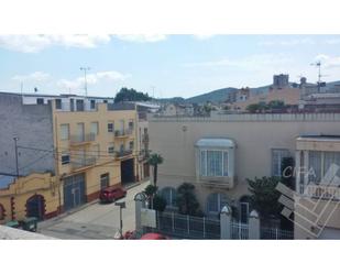 Vista exterior de Casa adosada en venda en Sant Mateu amb Terrassa