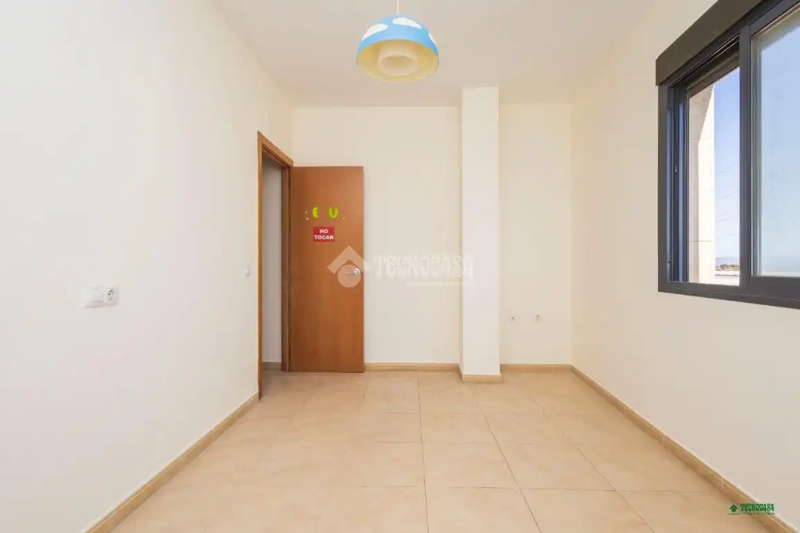 Piso en venta en Costacabana - Loma Cabrera