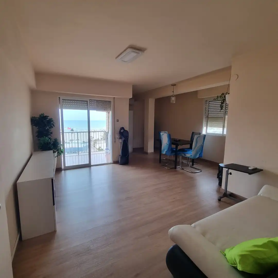 Sala d'estar de Apartament de lloguer en Sagunto / Sagunt amb Aire condicionat, Terrassa i Moblat