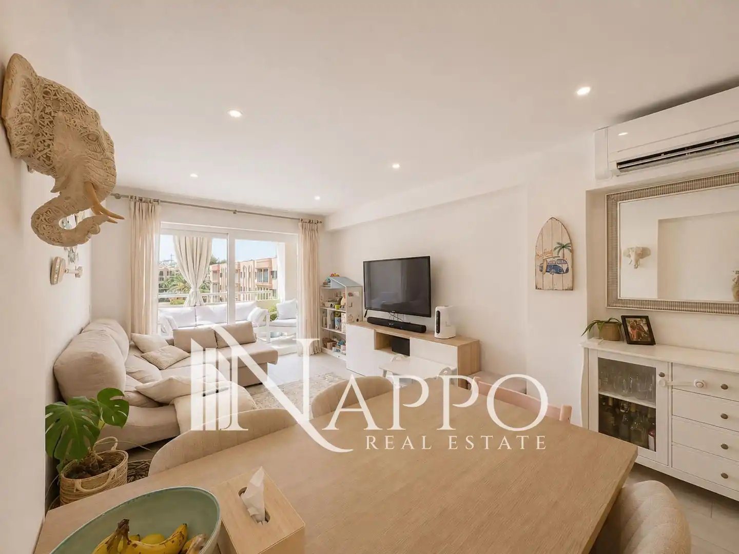 Living room of Flat for sale in Calvià  with Air Conditioner, Heating and Terrace