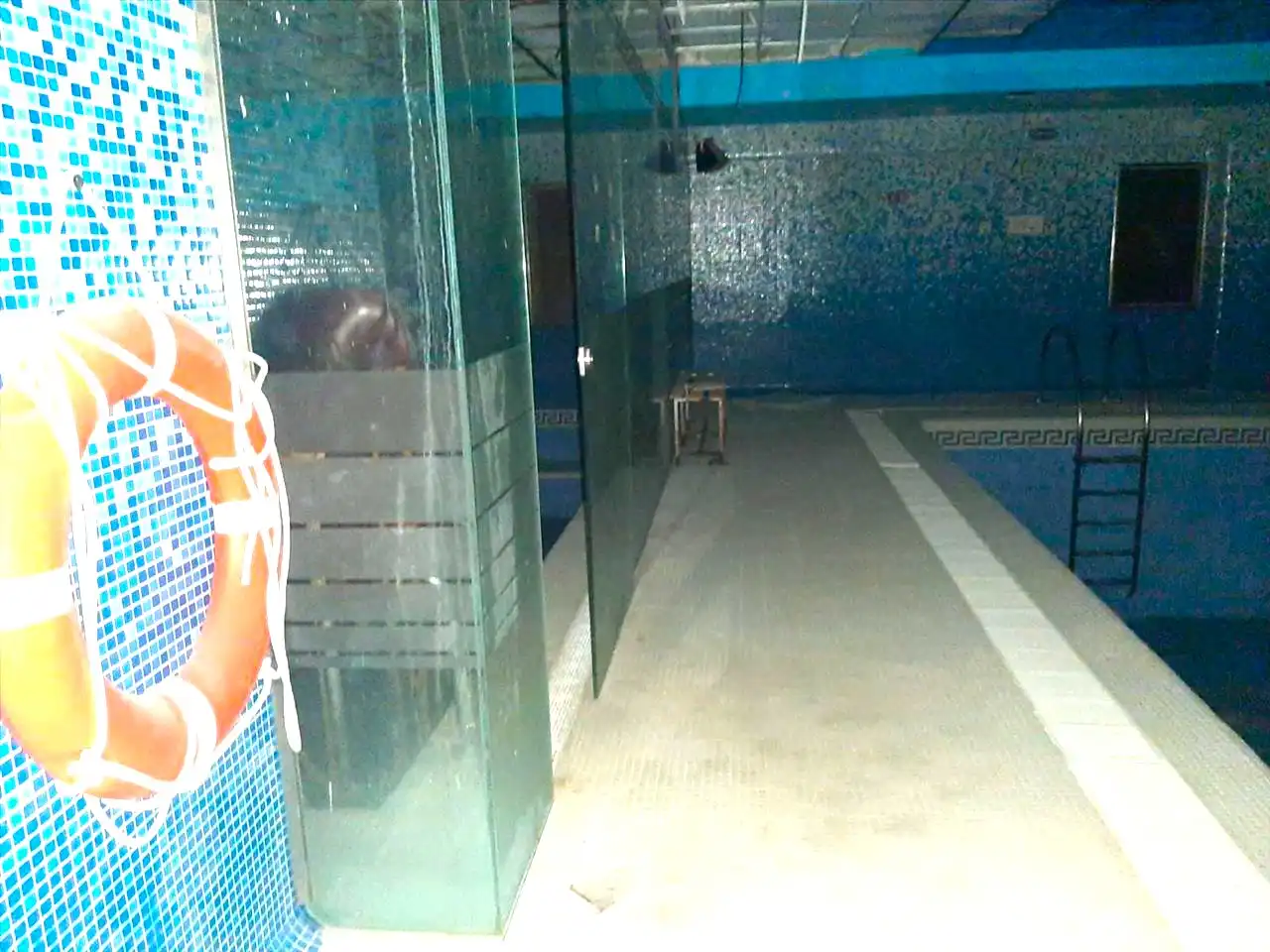Schwimmbecken von Büro zum Verkauf in Santurde de Rioja