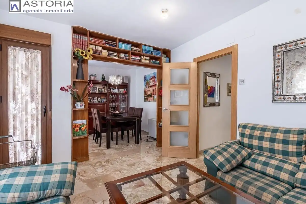 Flat with terrace for sale in Pasaje Conde Alcalá 2