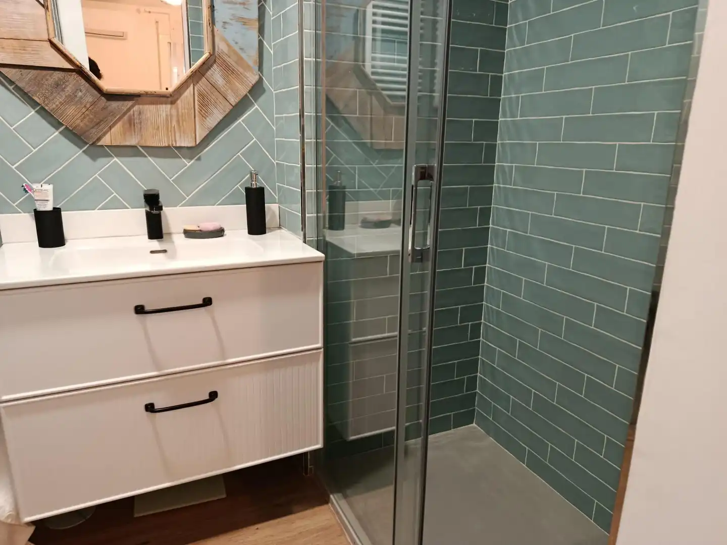 Bathroom of Flat for rent in Granada  with Air Conditioner, Heating and Private garden