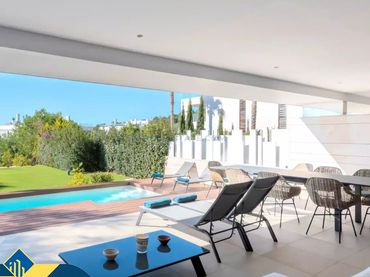Pis amb piscina en venda a Cap Martinet
