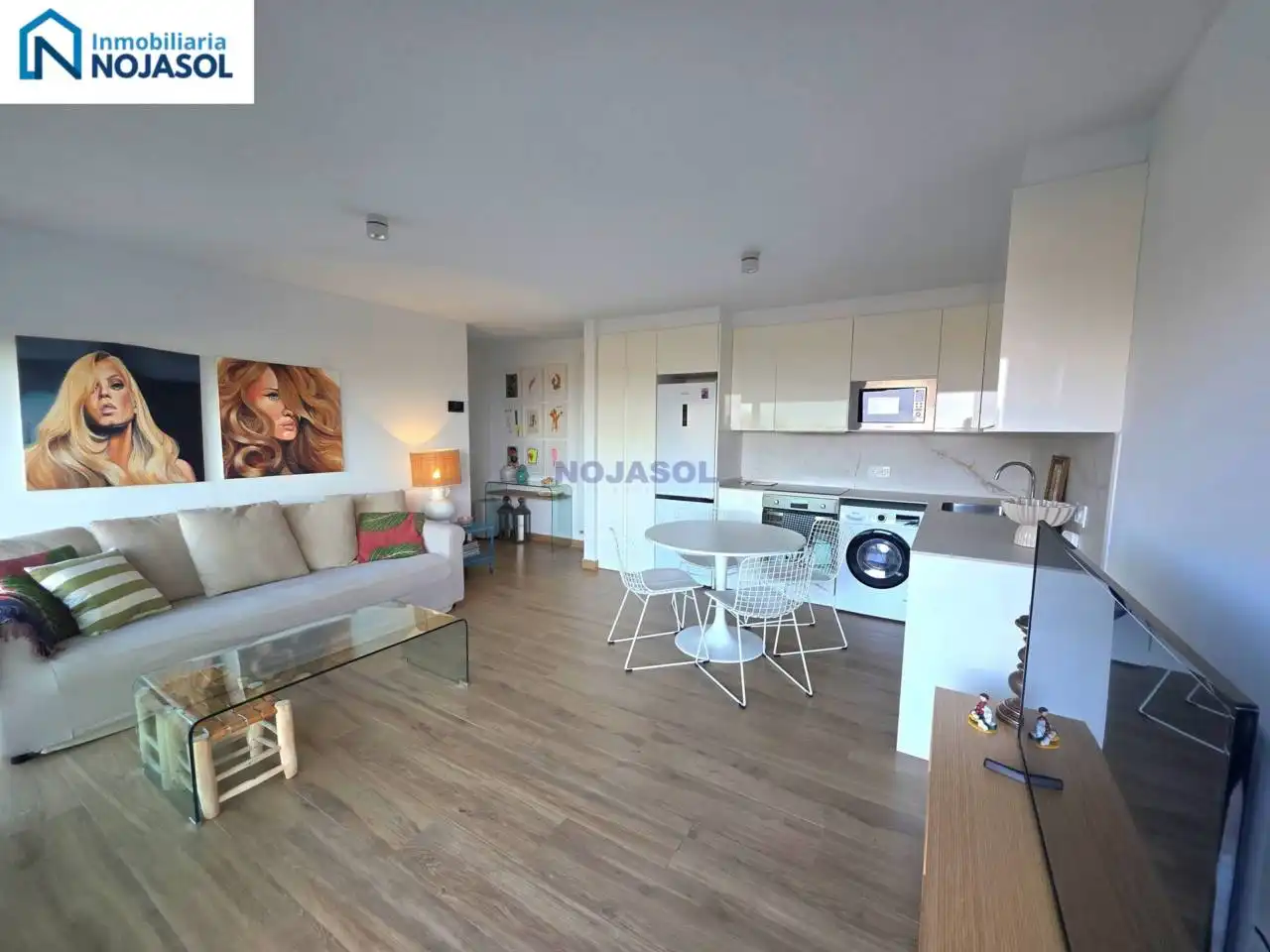 Vista exterior de Apartamento en venta en Comillas (Cantabria) con Calefacción, Terraza y Alarma