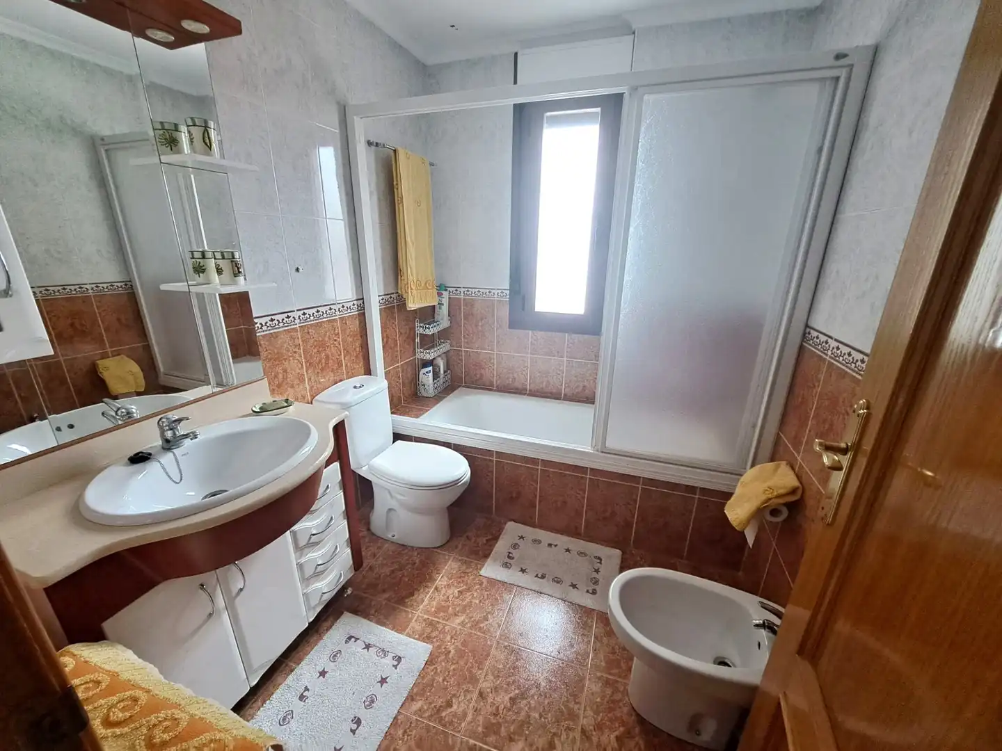 Bathroom of Flat for sale in Zarratón, La Rioja