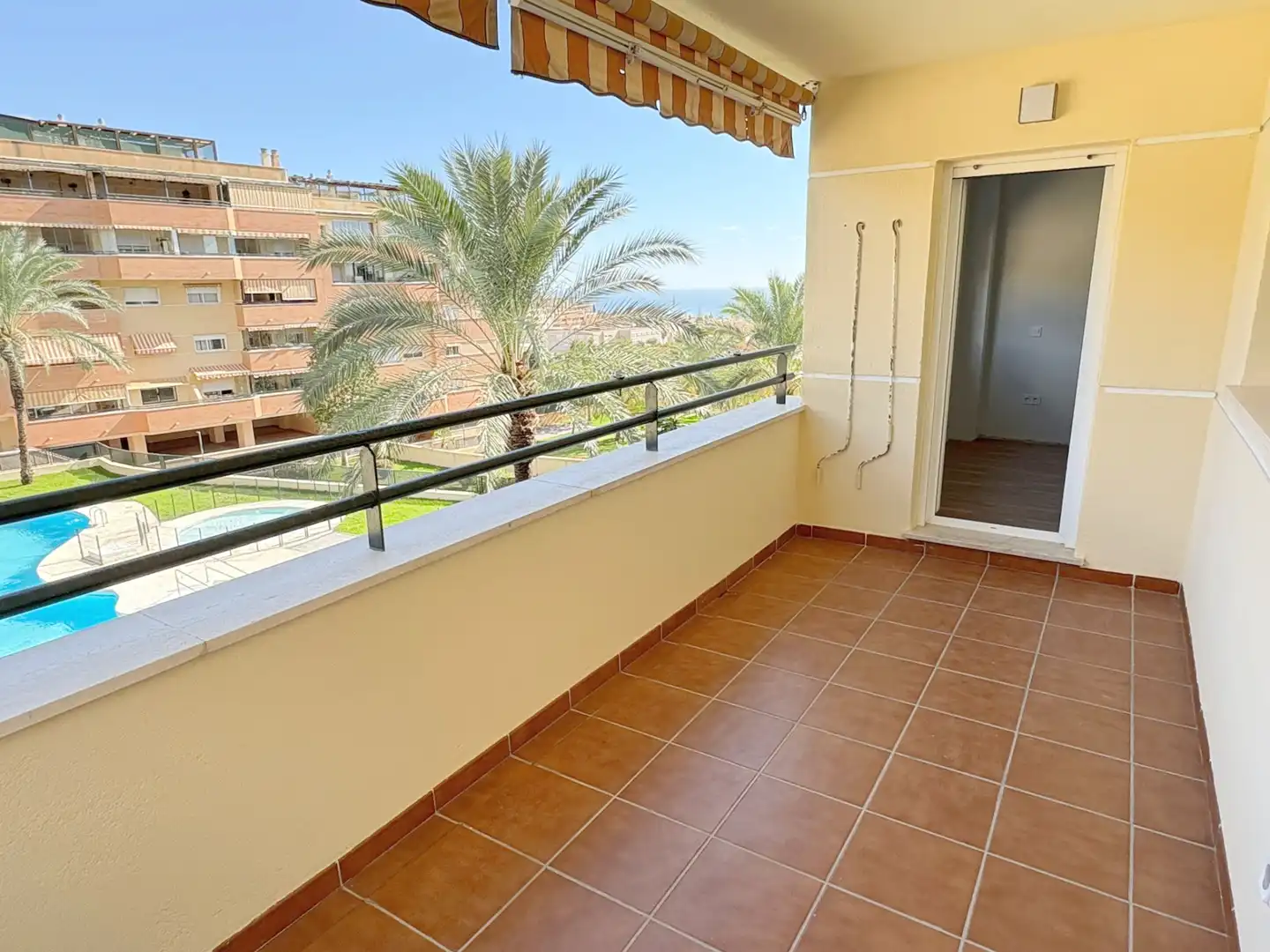 Flat for sale in Calle Andres Segovia, El Pinillo
