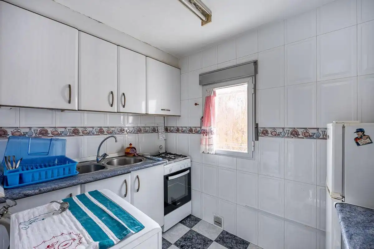 Cocina de Piso en venta en Granada con Balcón