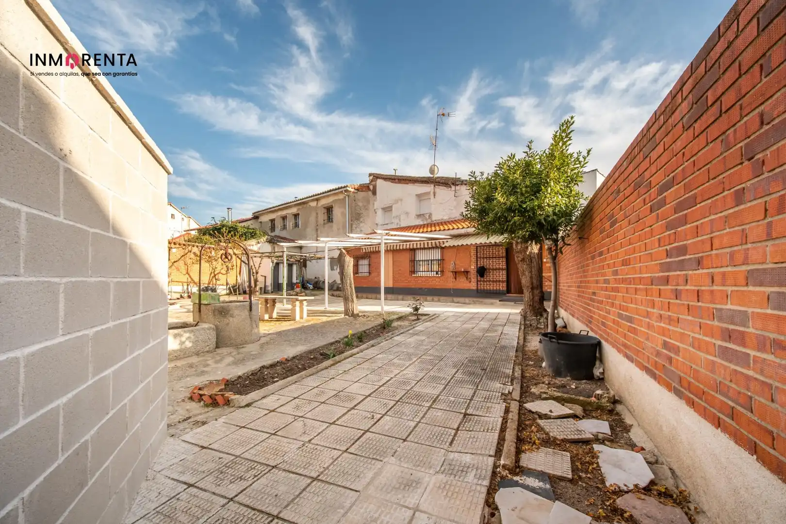 Exterior view of Houses for sale in Villamanta