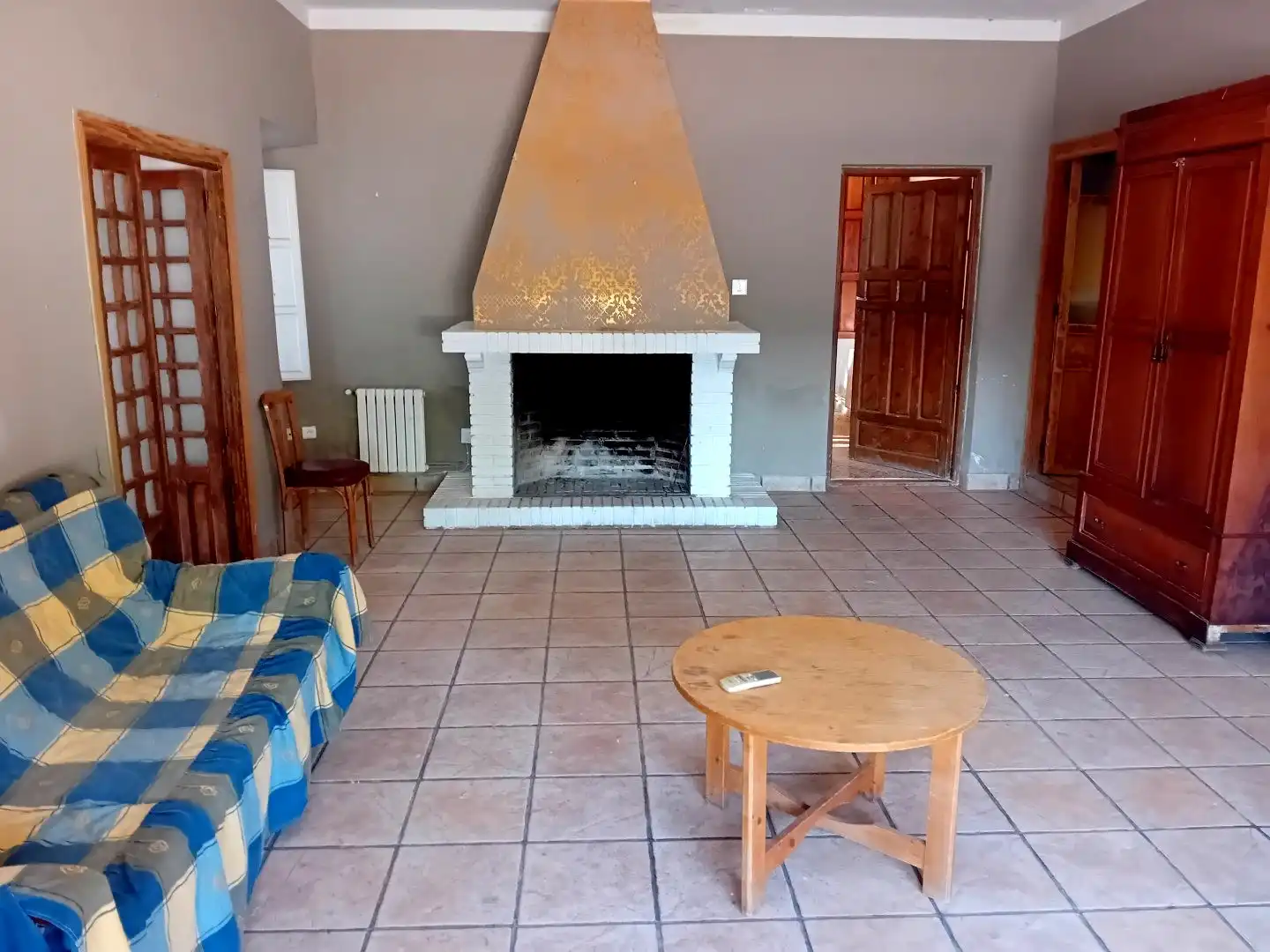Wohnzimmer von Country house zum Verkauf in Calzada de Calatrava mit Klimaanlage, Heizung und Terrasse