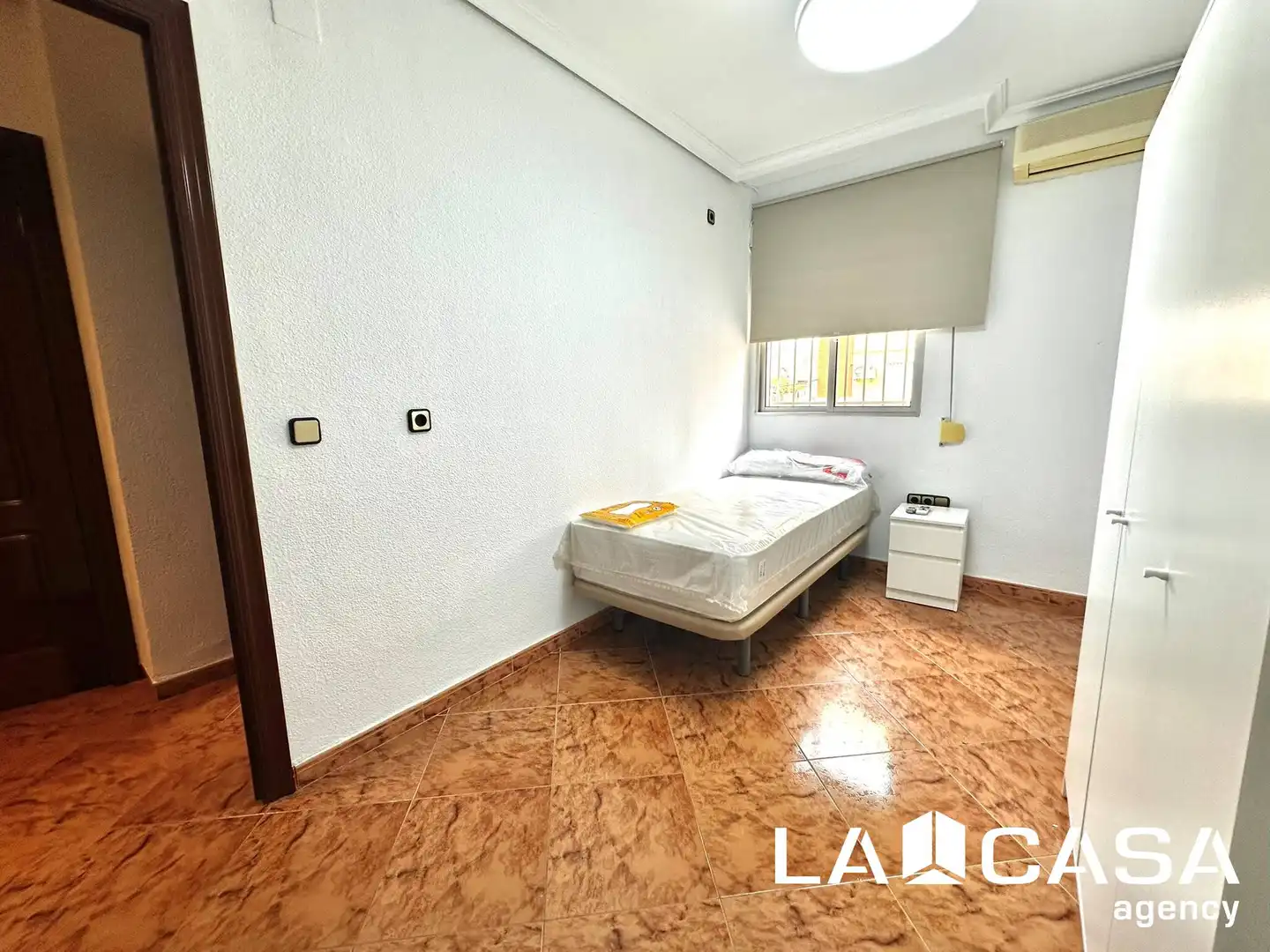 Schlafzimmer von Wohnung zur Miete in Dos Hermanas mit Terrasse