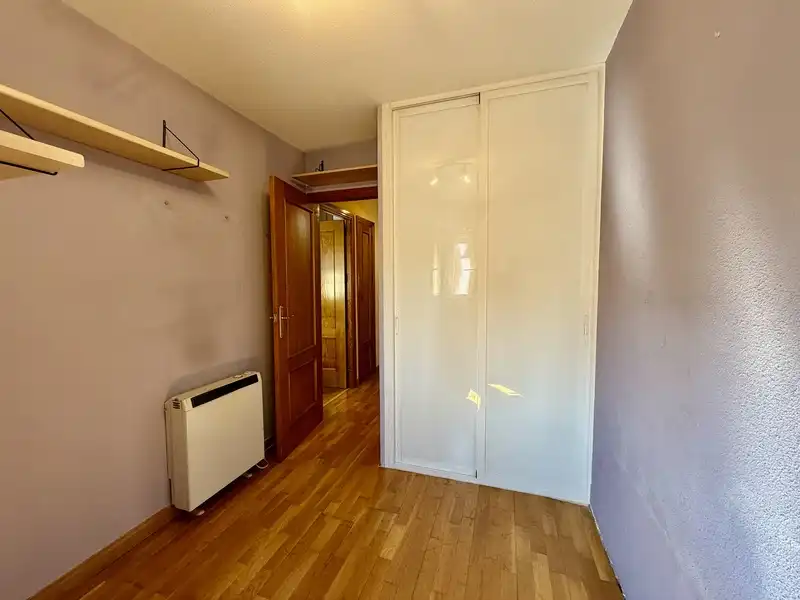 Habitación de Piso en venta en Madrid con Aire acondicionado, Calefacción y Jardín privado