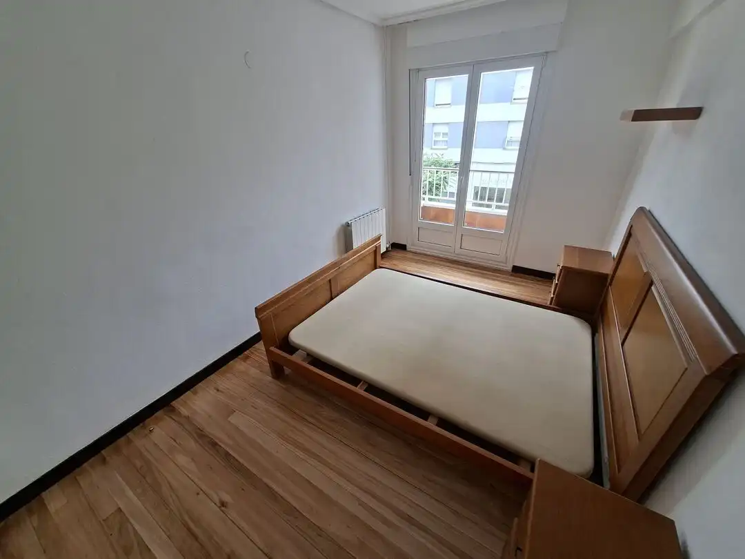 Habitación de Piso en venta en Abadiño  con Calefacción y Balcón