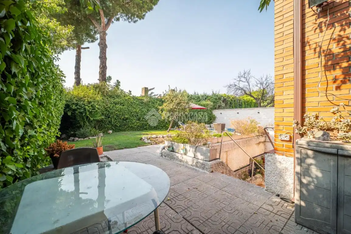 Jardí de Casa o xalet en venda en Rivas-Vaciamadrid amb Aire condicionat, Calefacció i Piscina