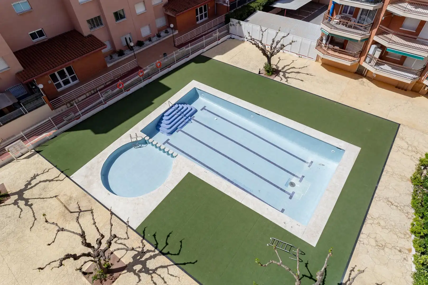 Schwimmbecken von Dachboden zum Verkauf in Vila-seca mit Terrasse und Schwimmbad