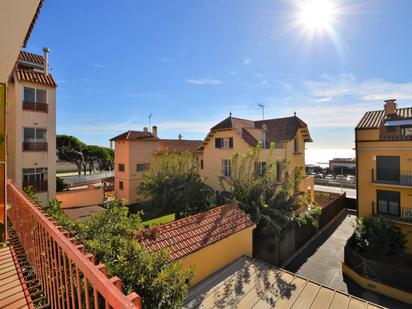 Vista exterior de Àtic en venda en Vilassar de Mar amb Terrassa